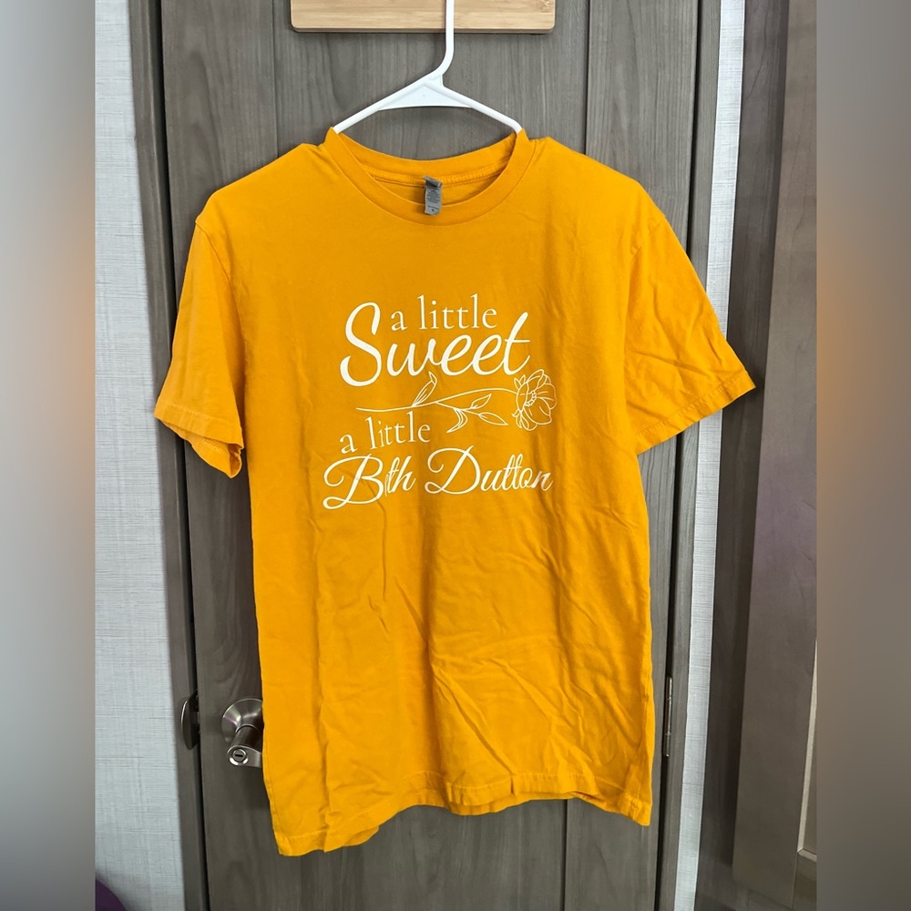Yellowstone T shirt